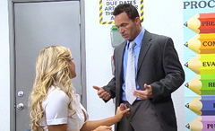 Учителя трахаются на перемене