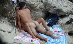 Неизвестный снял на мобильник наш секс на пляже