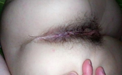 Приоткрыл кустик юной крали