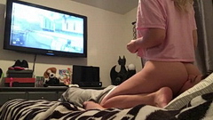 Игроманка завела себе пиздолиза