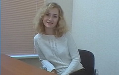 Оля, 18 лет, увидела объявление в газете об уроке анального секса и пришла