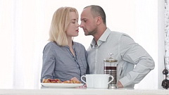 Сенсация! На первом же свидании русская блондинка согласилась в ОЧКО