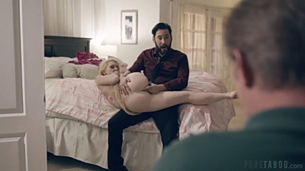 Отец сделал дочку шлюхой