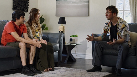 Влюбленные устроили тройничок на приеме у семейного психолога